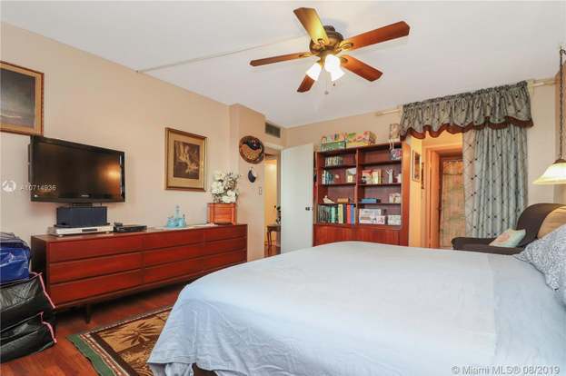 Building Photo - 1351 NE Miami Gardens Dr