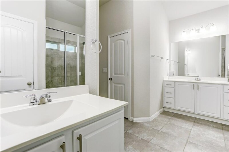 Building Photo - 16433 Pienza Dr