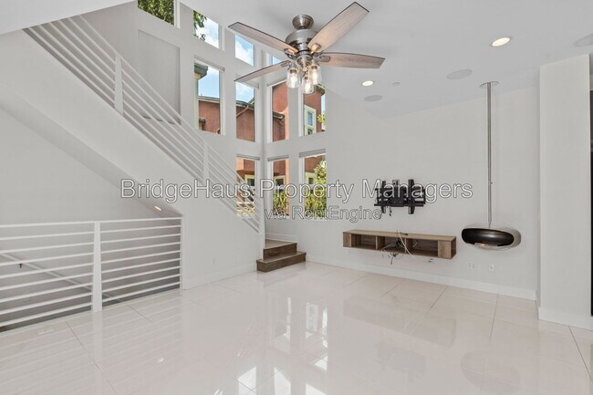 Building Photo - 7857 Inception Way