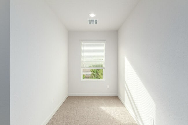 Building Photo - JC lifestyles