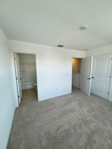 Building Photo - 6167 Whetstone Ct