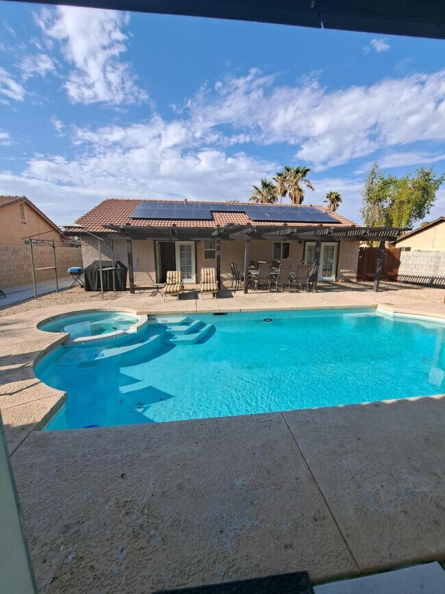 Building Photo - 68605 Tortuga Rd