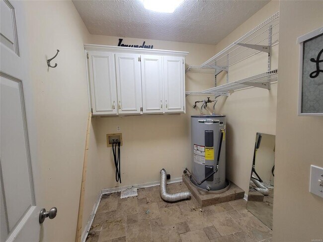 Building Photo - 1210 Mill Village Ln