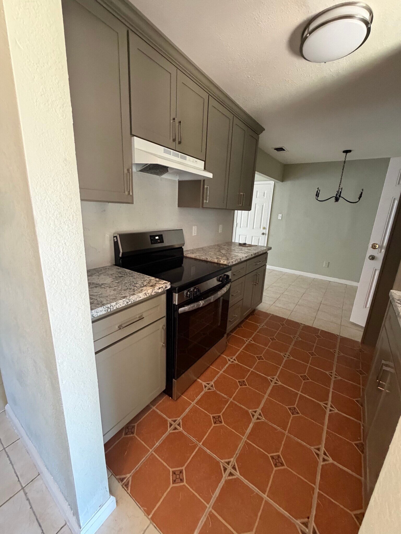 Building Photo - 2061 Matson Dr