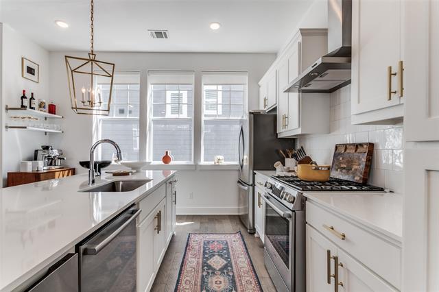 Building Photo - 645 N Tyler St