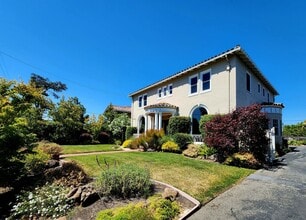 Building Photo - Elegant, spacious home in San Mateo