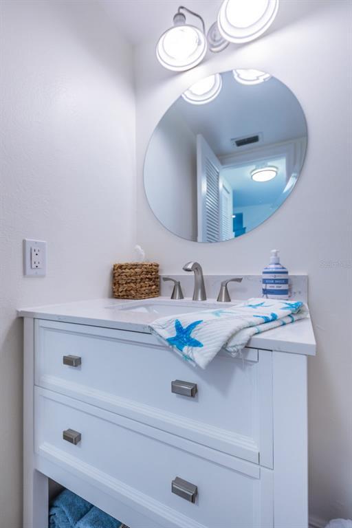 Building Photo - 6357 Bahia Del Mar Blvd S