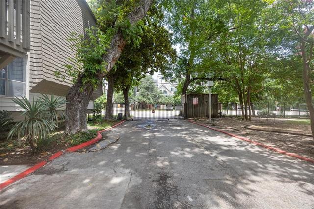 Building Photo - 4837 Cedar Springs Rd