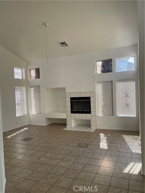 Building Photo - 39129 Hubbard St