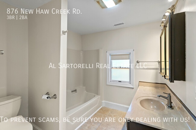 Building Photo - 876 New Haw Creek Rd