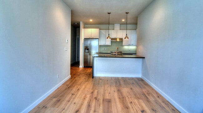 Building Photo - 1375 Minna St