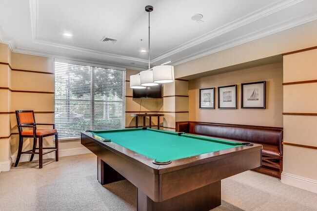 Building Photo - 700 E Boynton Beach Blvd