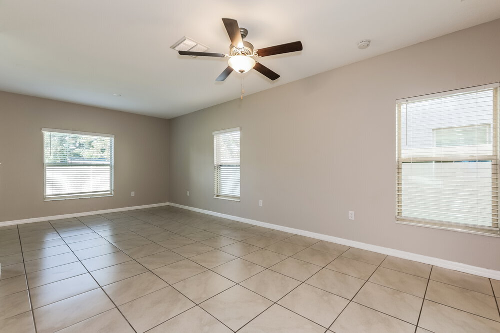 Building Photo - 7219 Spring Snowflake Ave