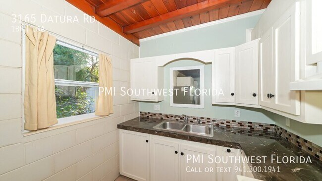 Building Photo - 3165 Datura Rd