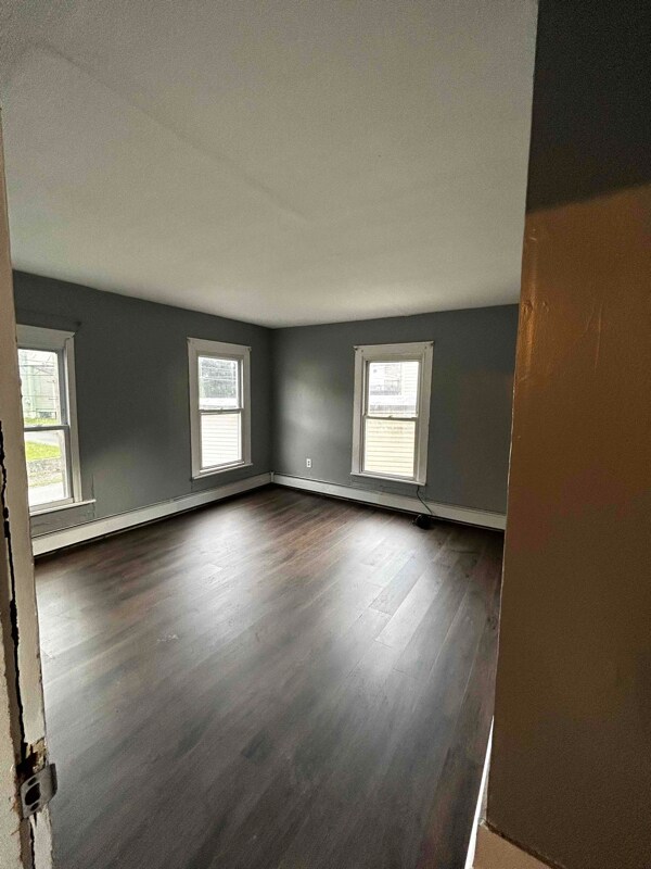 Building Photo - 175 Belmont St