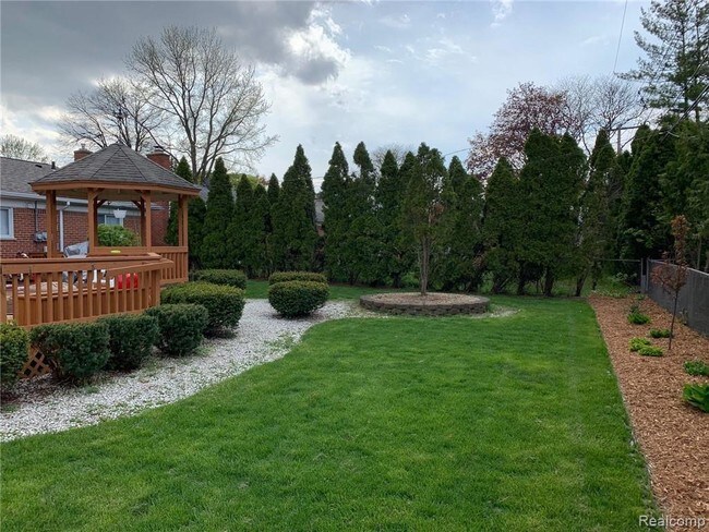 Building Photo - 35984 Scone St