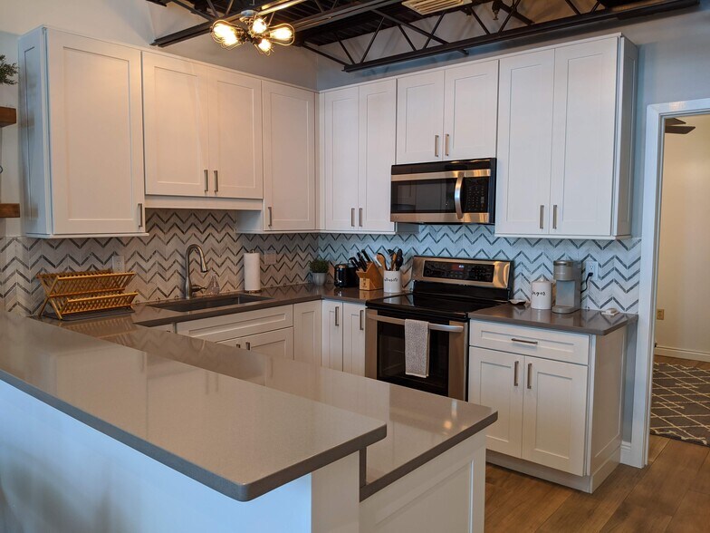 Kitchen - 112 S 12th St