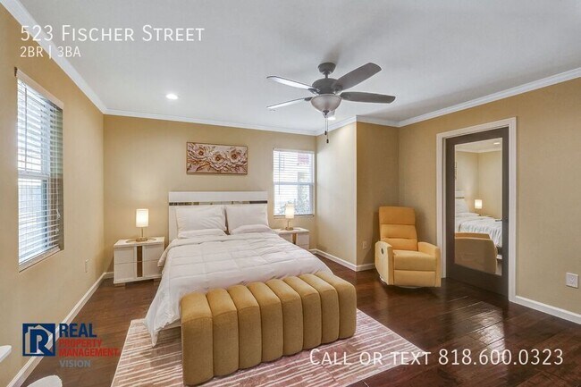 Building Photo - 523 Fischer St