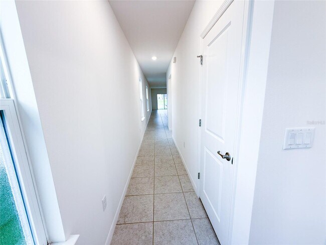 Building Photo - 3927 Sagefield Dr