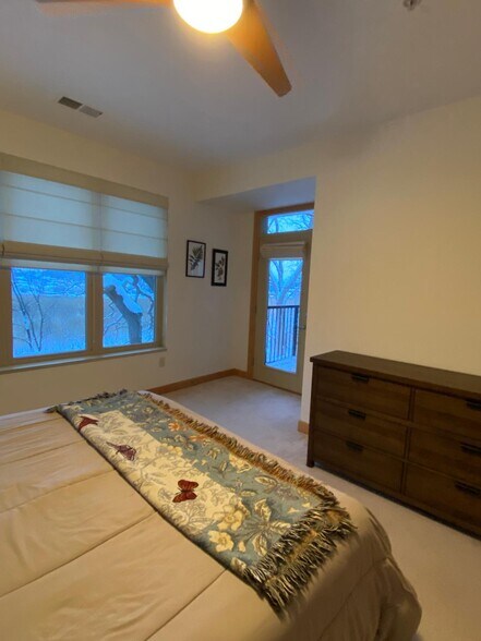 Building Photo - 8253 Mayo Dr