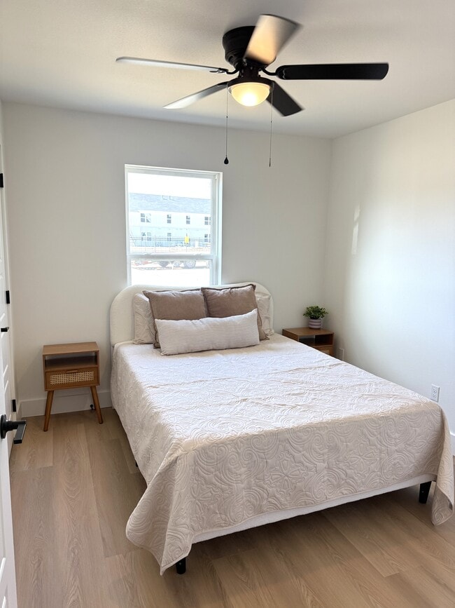 Building Photo - 1120 W Cato Springs Rd