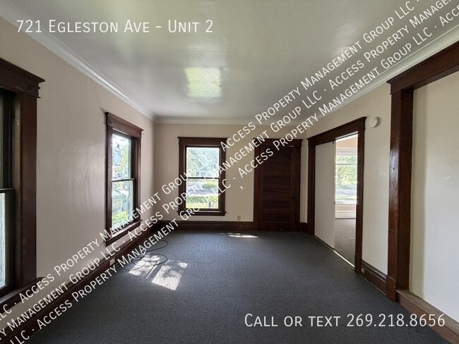 Building Photo - 721 Egleston Ave