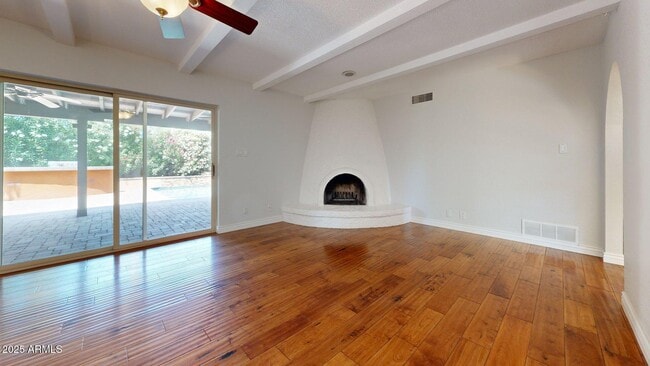 Building Photo - 2534 S Grandview Ave