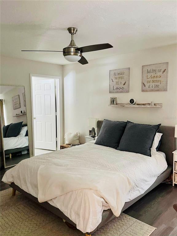 Building Photo - 2419 Wells Ave