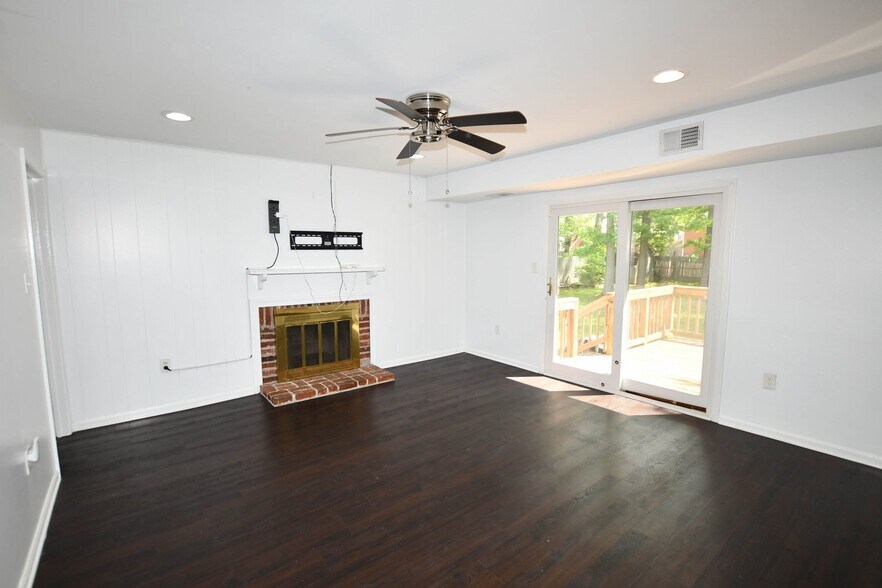 Building Photo - 9204 Lancelot Rd