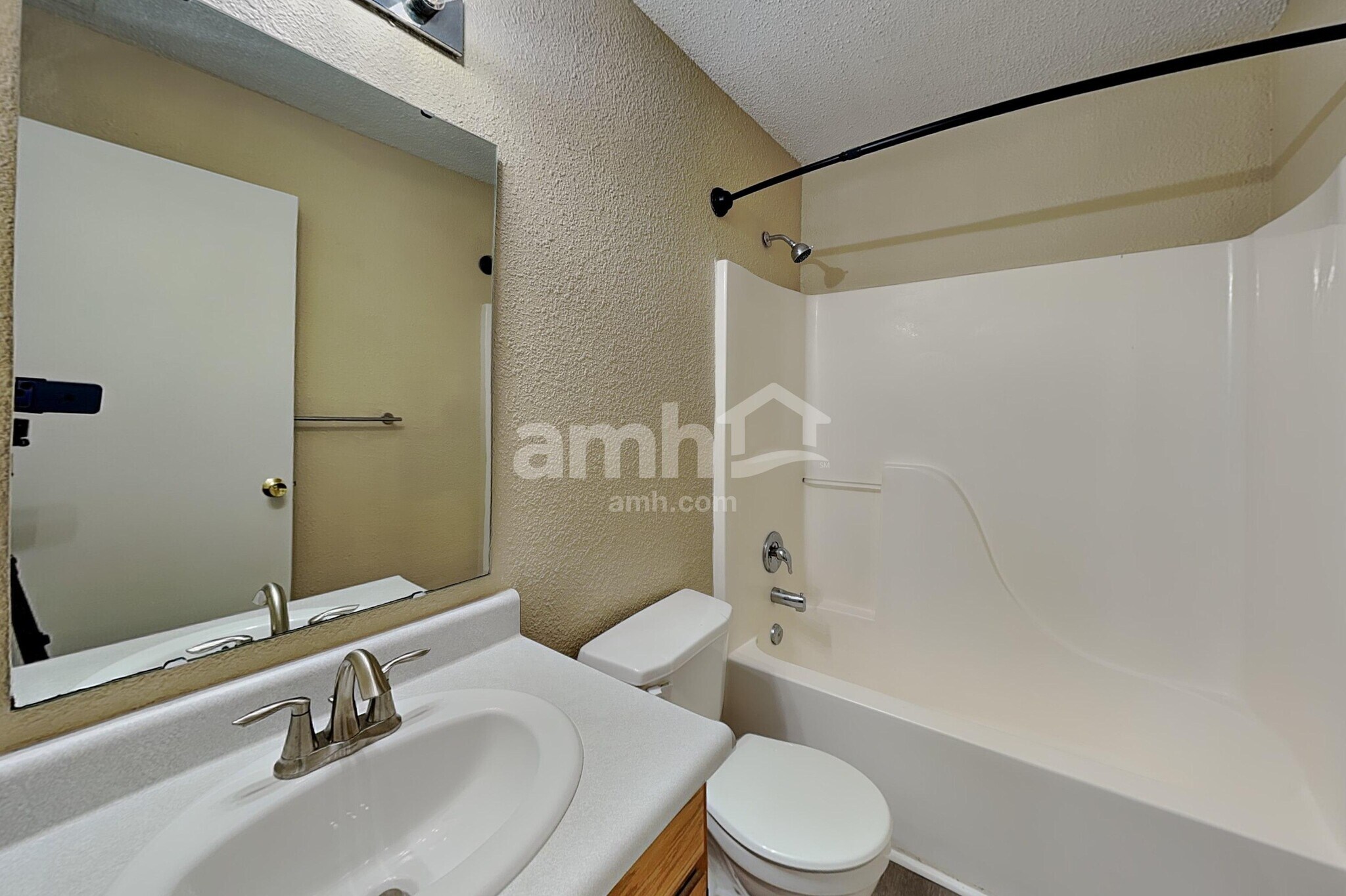 Building Photo - 4422 Autumn Crest Ct