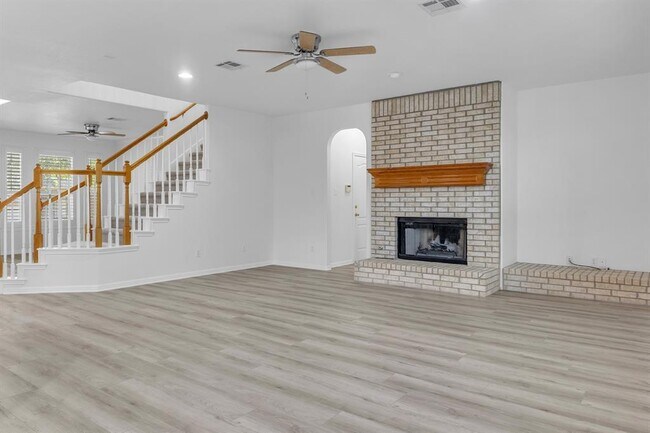 Building Photo - 2604 Sterling Panorama Ct