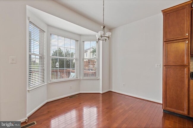 Building Photo - 22576 Welborne Manor Square