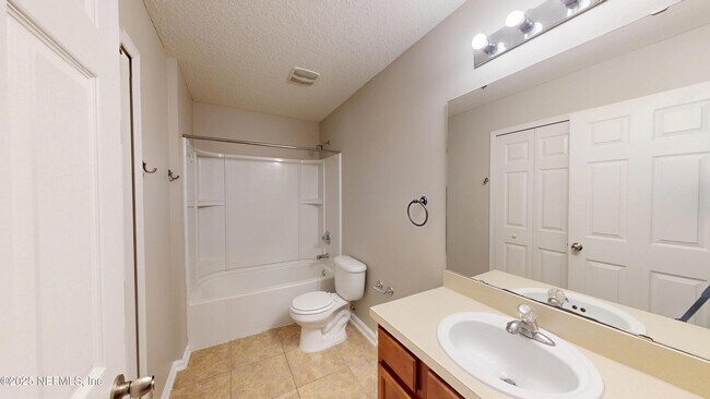 Building Photo - 105 N Aberdeenshire Dr