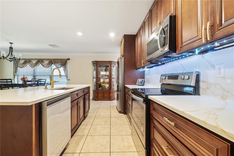 Building Photo - 7604 Sunshine Bridge Ave