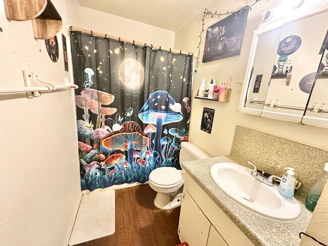 Building Photo - Charming 3BR Home with Large Yard & Easy I-35 Access Near Denton