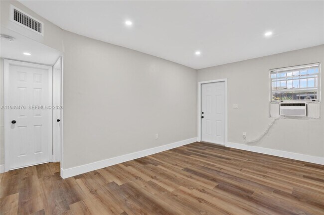 Building Photo - 4801 NW 33rd Ave