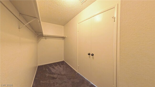 Building Photo - 9640 Swan Bay Dr