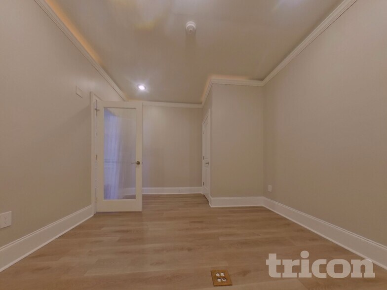 Building Photo - 4617 Town Manor Dr