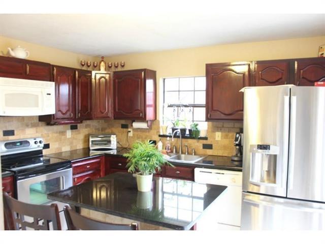 Building Photo - 4084 Windhaven Ln