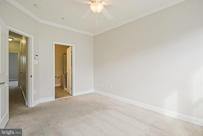 Building Photo - 5926 Talbot Dr