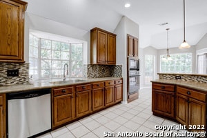 Building Photo - 8422 Blackcastle Dr