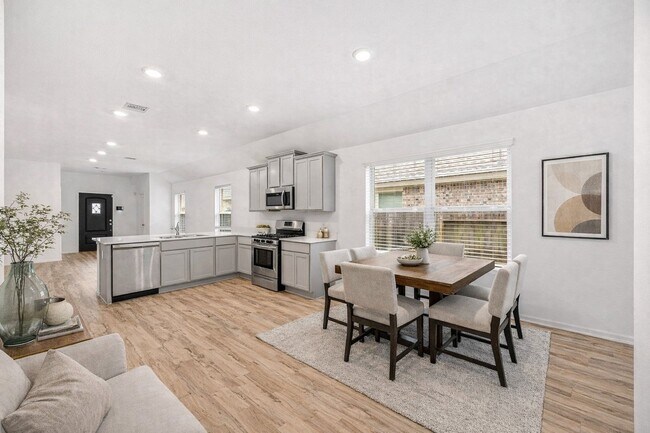 Building Photo - 3014 Wedgewood Cv Wy