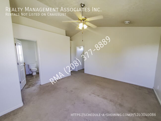 Building Photo - 17659 Monarch Way