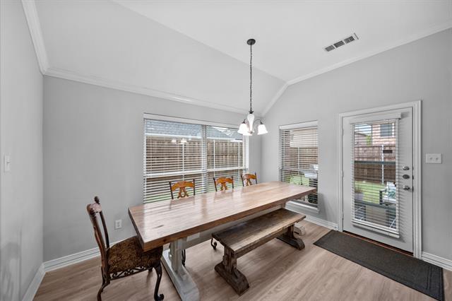 Building Photo - 674 Burr Oak Dr