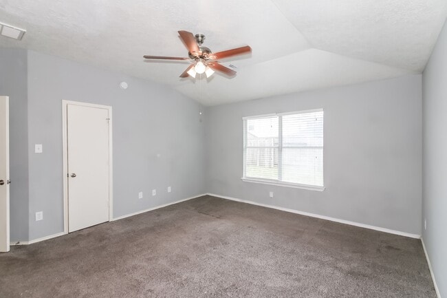 Building Photo - 20735 Dewberry Creek Ln
