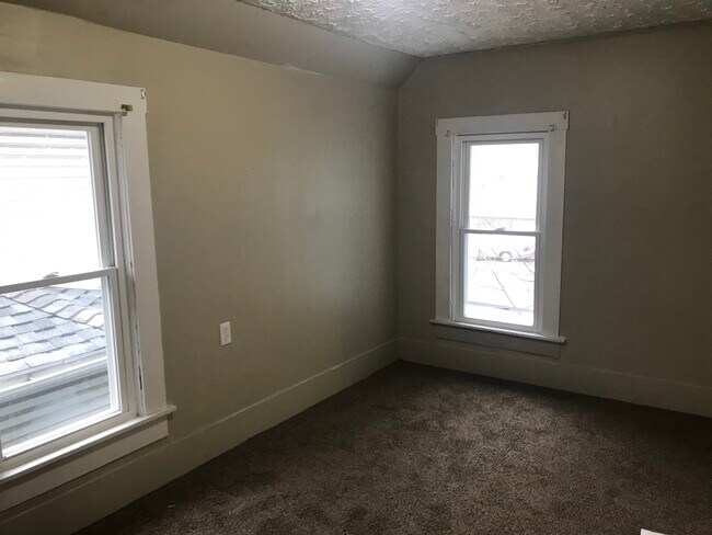 Building Photo - 2822 4th St NW