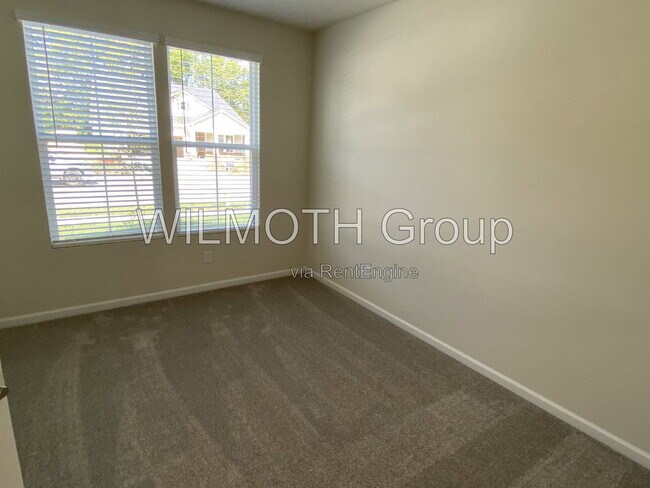 Building Photo - 16364 Pruett Ln