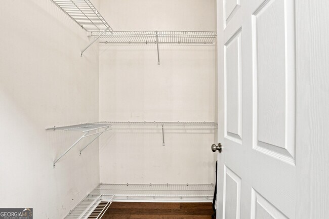 Building Photo - 512 Spring Heights Ln