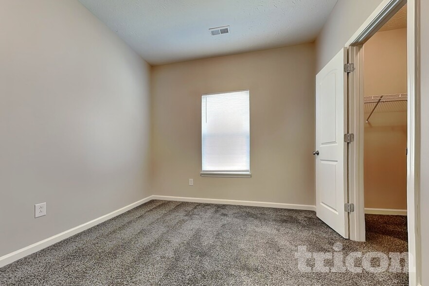 Building Photo - 2771 Anchusa Dr