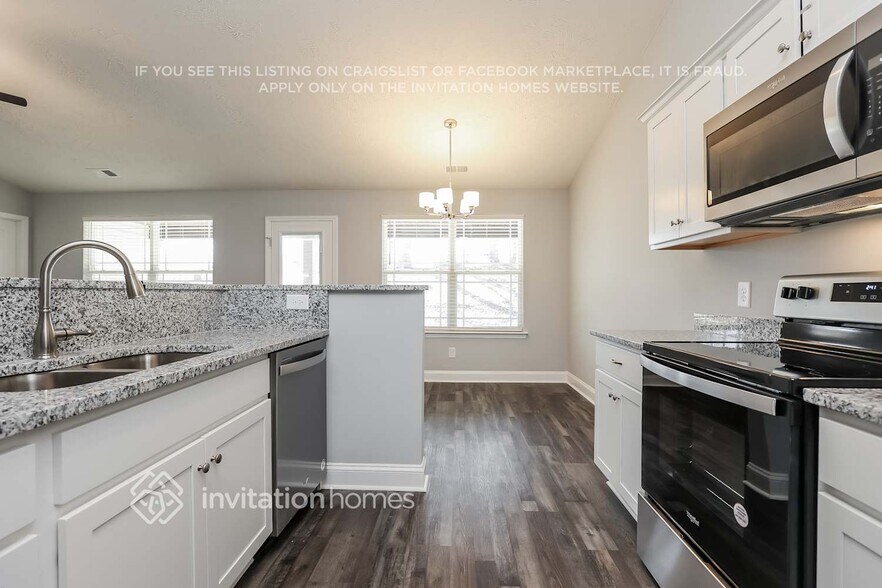 Building Photo - 263 Green Hills Dr